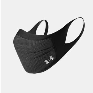 NWT Under Armour Sport Mask